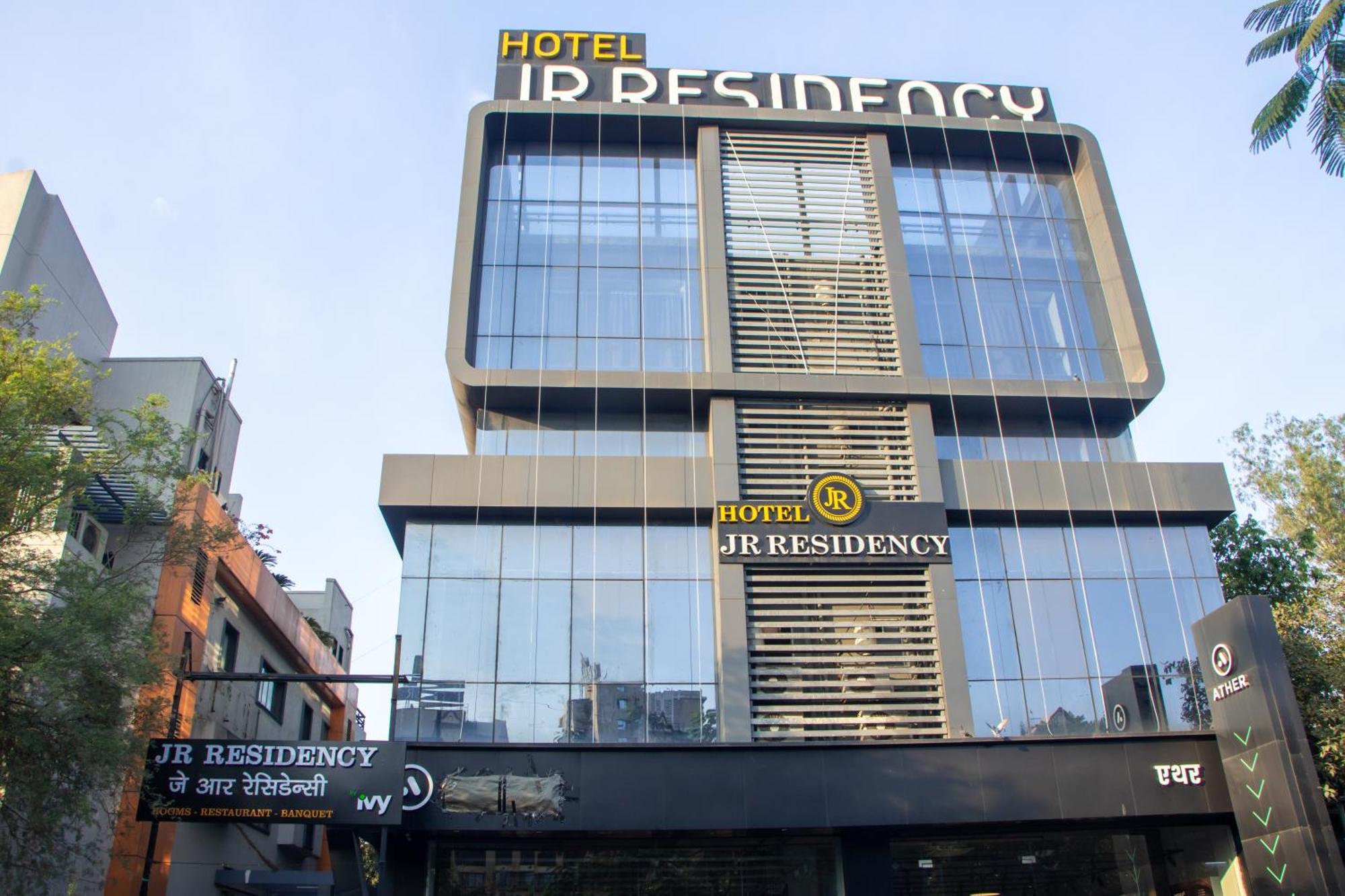 ホテル J R Residency ナビムンバイ エクステリア 写真